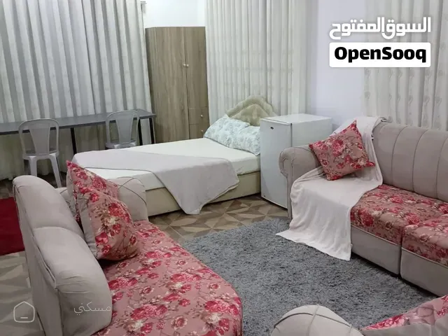 رووف مفروش للايجار غرفة مطبخ حمام يصلح للطلاب