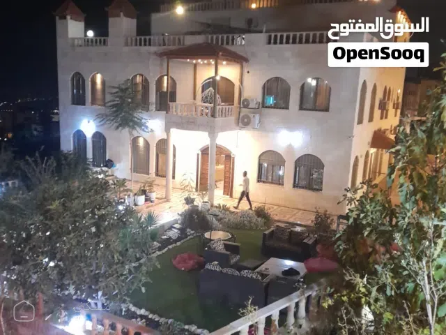 شقه طابق من فيلا على مطل الجبيها من المالك مباشرة 800 شهري