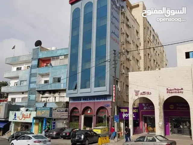 غرفة فندقيه شهري