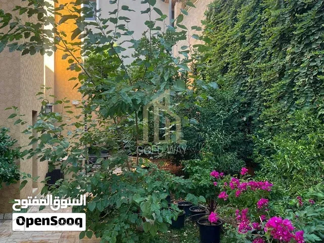 فيلا مميزة للبيع في اجمل مناطق دابوق وبسعر مغري /ref 1541