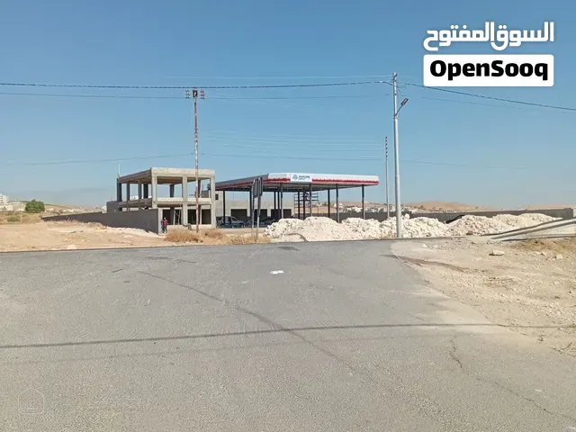 ارض مميزة مستوية مقابل كازية المناصير الجديدة درب الحاج
