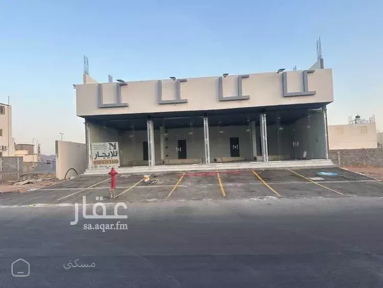 محل للإيجار في شارع عبدالرحمن ابن حمود السميط