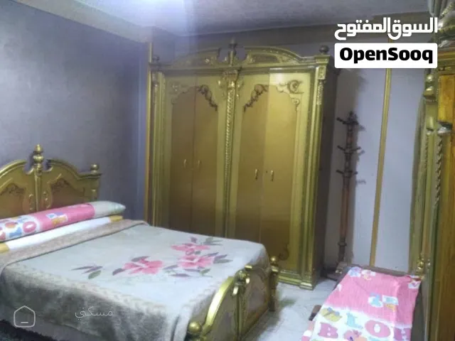 من المالك ع البحر مكيفه جميع الكماليات متاحه الان ميامي وسط جميع الخدمات خالد بن الوليد