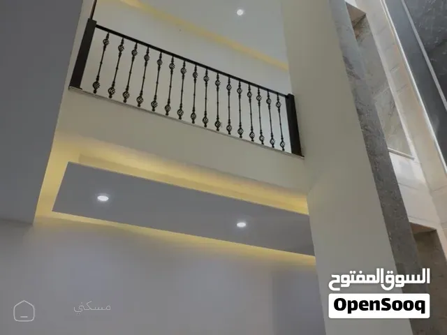بيت للايجار بالعباسية بناء حديث