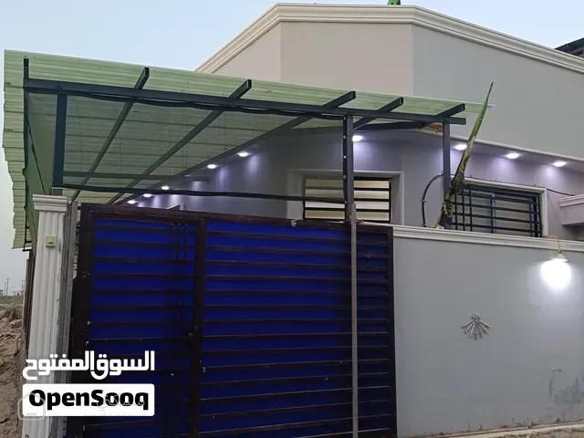 بيت قاطين بناء حديث لبيع قرب مدرسة البيارق الابتدائية الجديدة موقع مميز السعر 170 مليون كل شي قريب