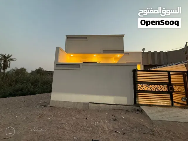 دار للبيع في الصالحية