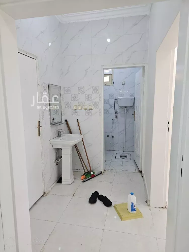 عمارة للبيع في شارع الحريضة