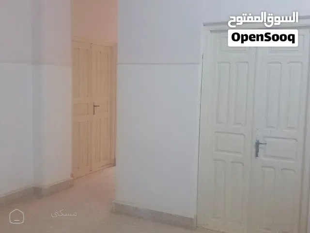 شقة 2 غرف للإيجار في تريم