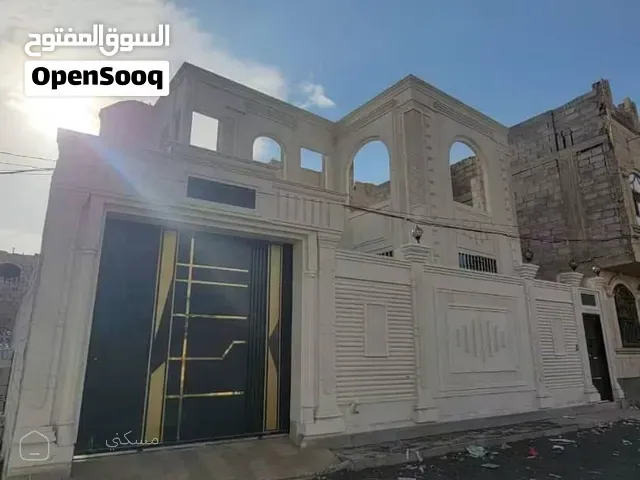 فلة للبيع صنعاء شارع مأرب حي الكليه الفلة *مساحتها سته لبن حر شارع 10 *الموقع صنعاء شارع مارب فلة