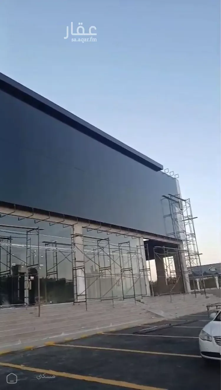 محل للإيجار في شارع طريق الملك فهد