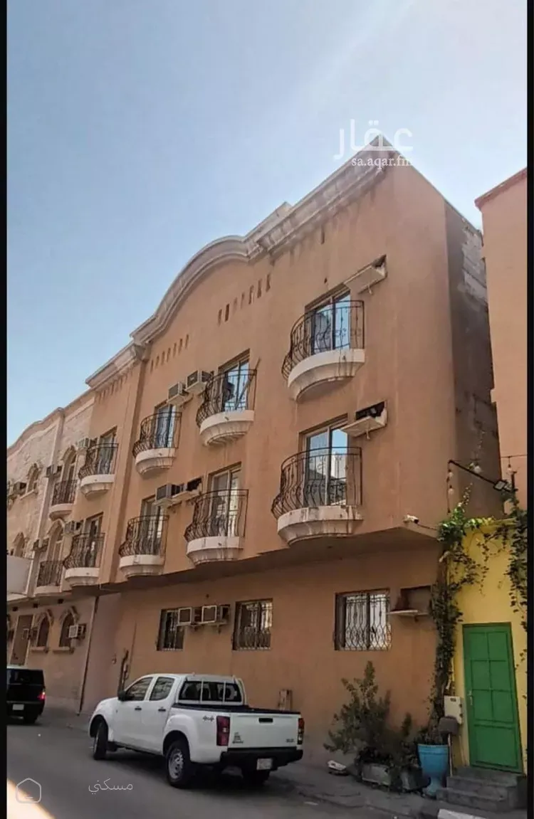 عمارة للبيع في شارع الامير منصور ابن عبدالعزيز