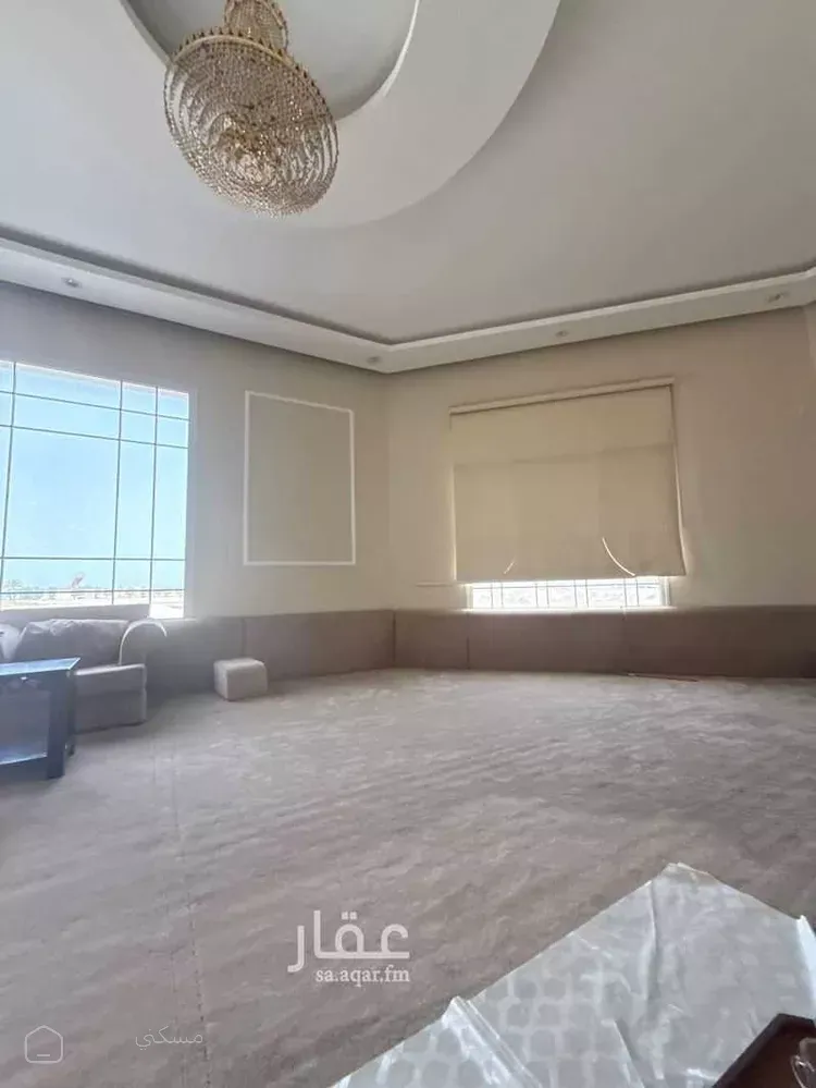فيلا للبيع في شارع السرو